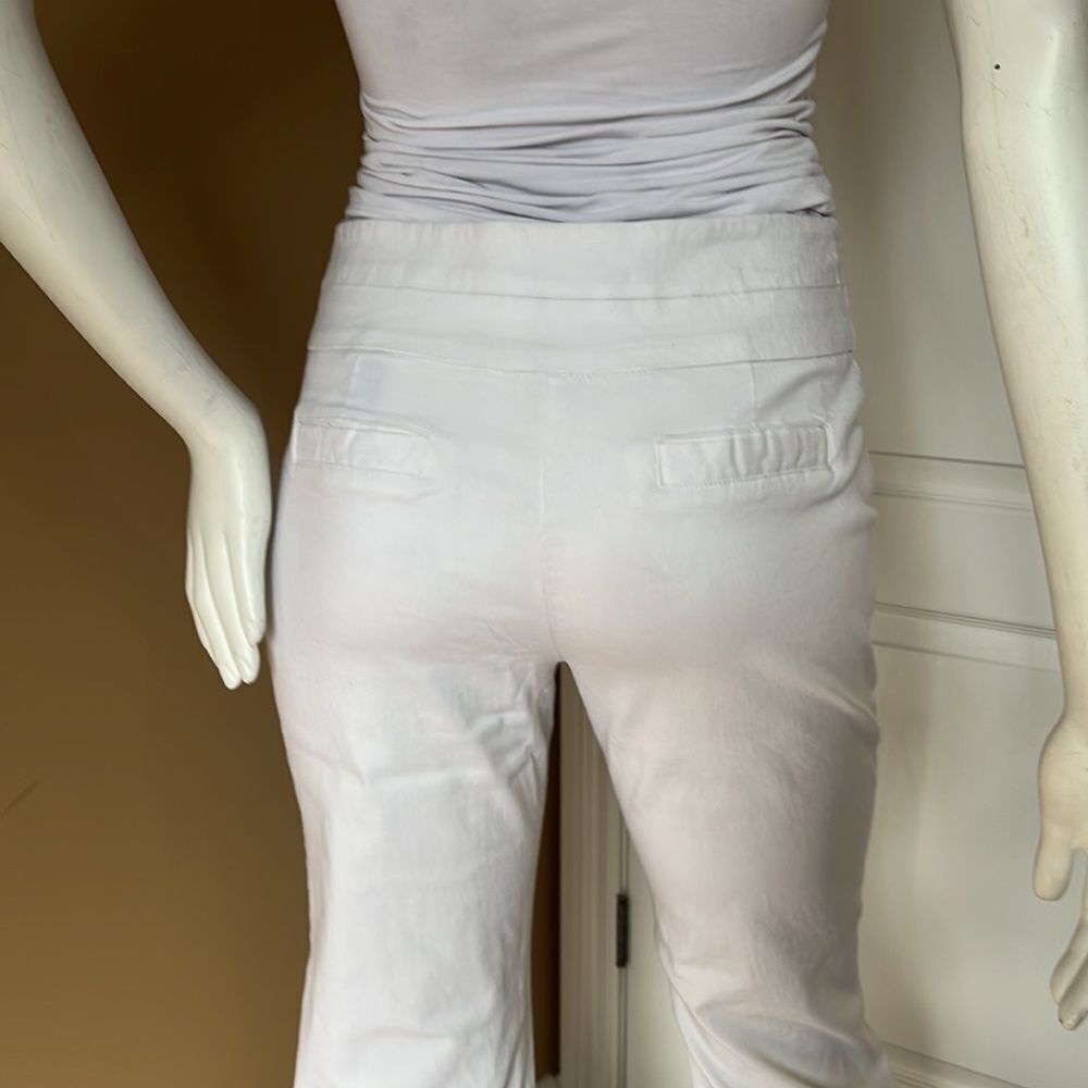 Very comfortable to wear, casual white summer pants. - Picture 5 of 16